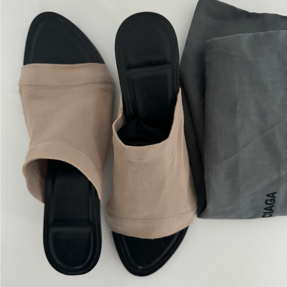 Balenciaga Women's Beige Jersey stretch Mules - Picture 2 of 5